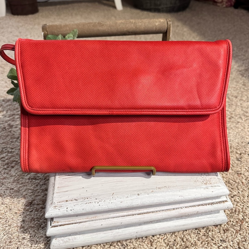 Bottega Veneta Red Crossbody orcClutch